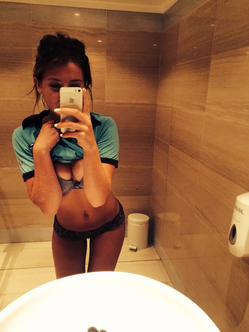 Cutie stuck her pussy on a guy's big dick – photo 29