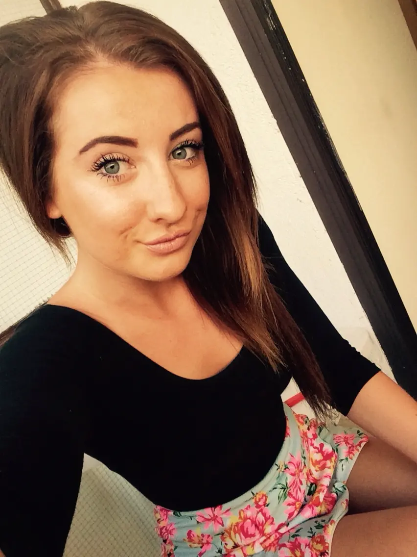 Cutie stuck her pussy on a guy's big dick – photo 53