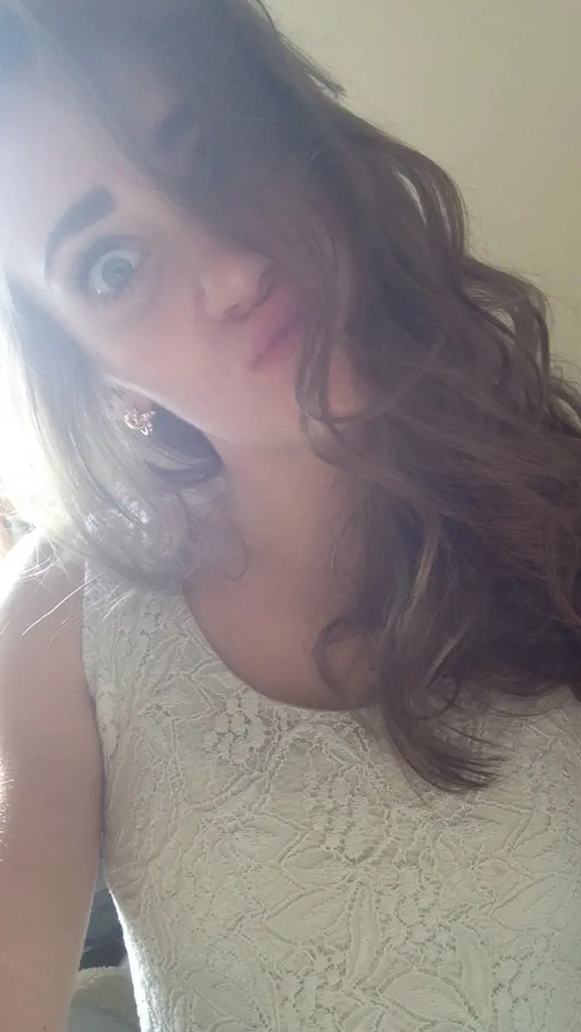 Exclusive session: wet pussy on camera and blowjob – photo 2