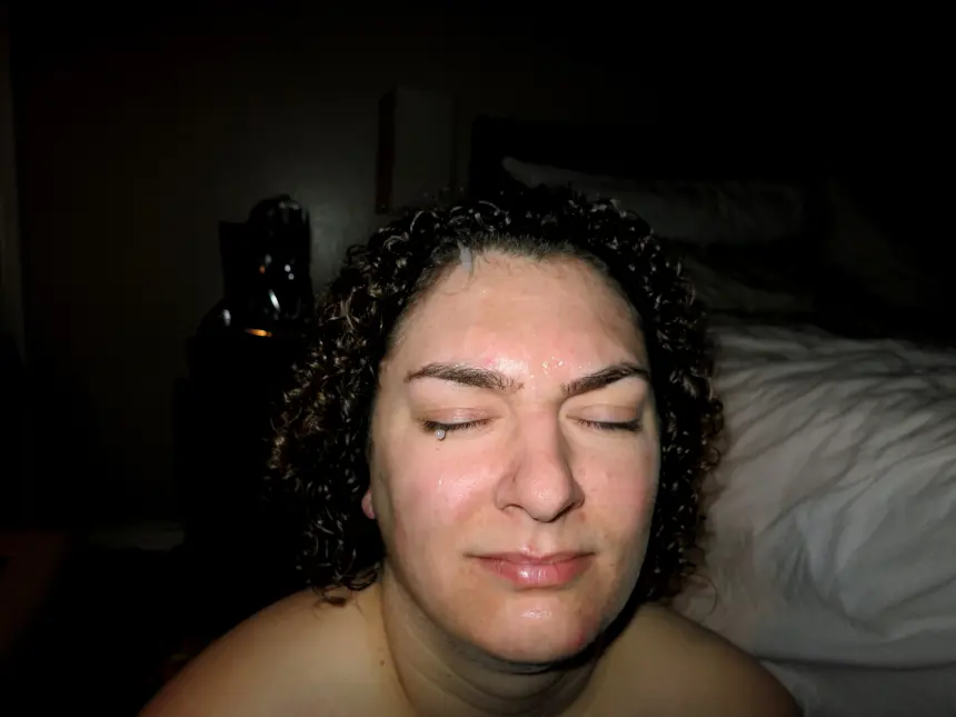 Отсосала у любовника в машине – фото 17