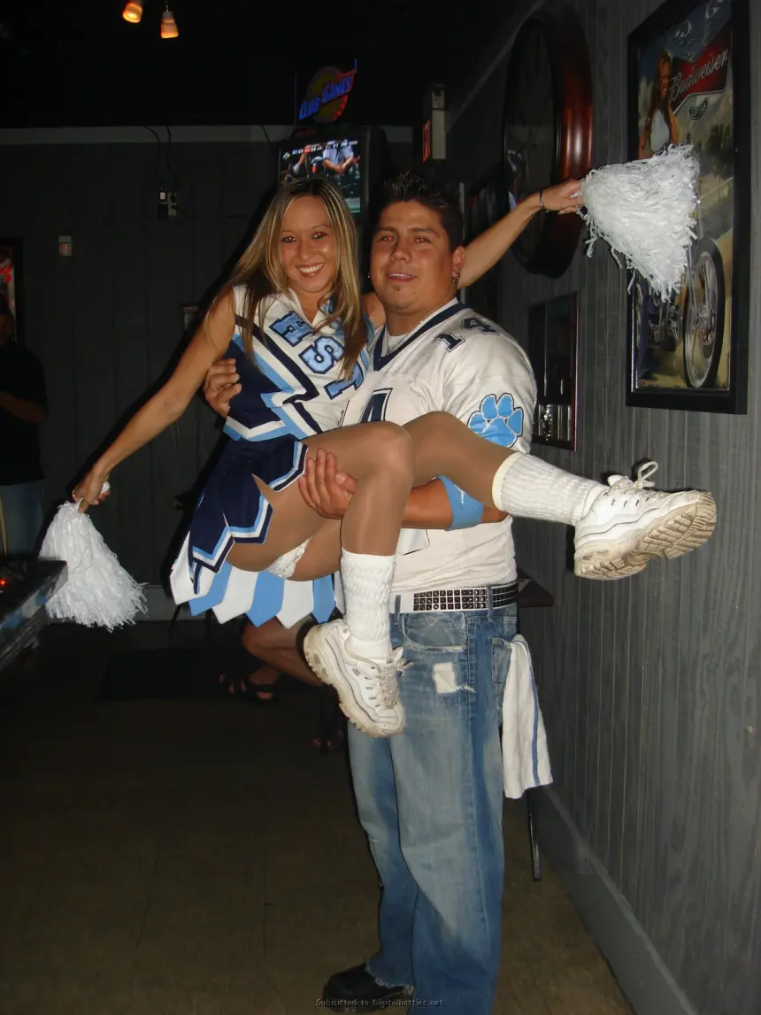 Beautiful young wife participates in an orgy with her friends – photo 44