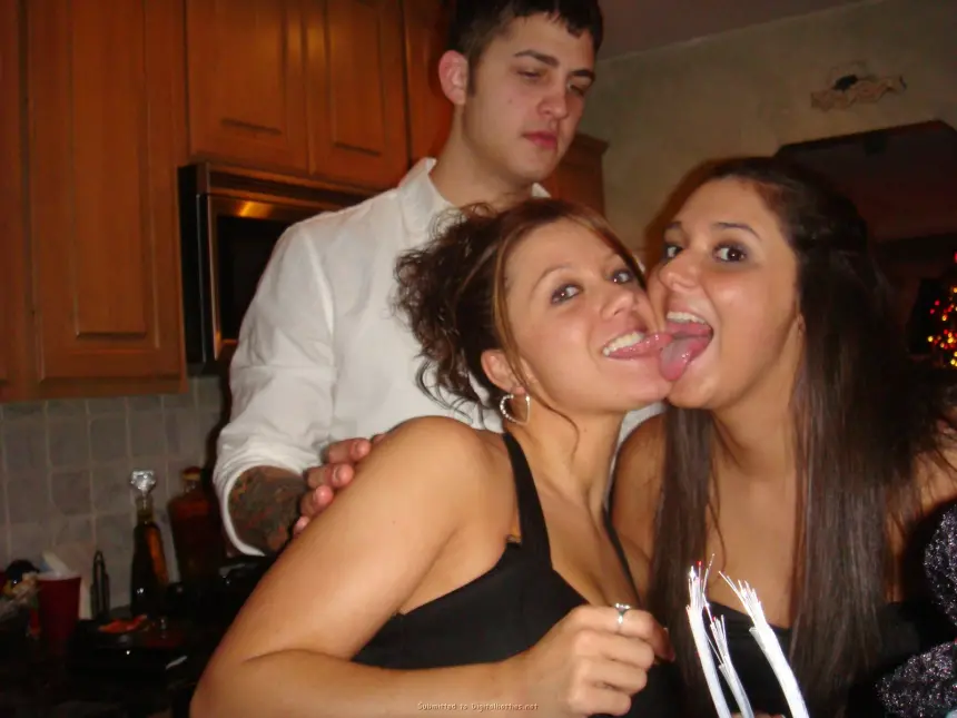 Beautiful young wife participates in an orgy with her friends – photo 50