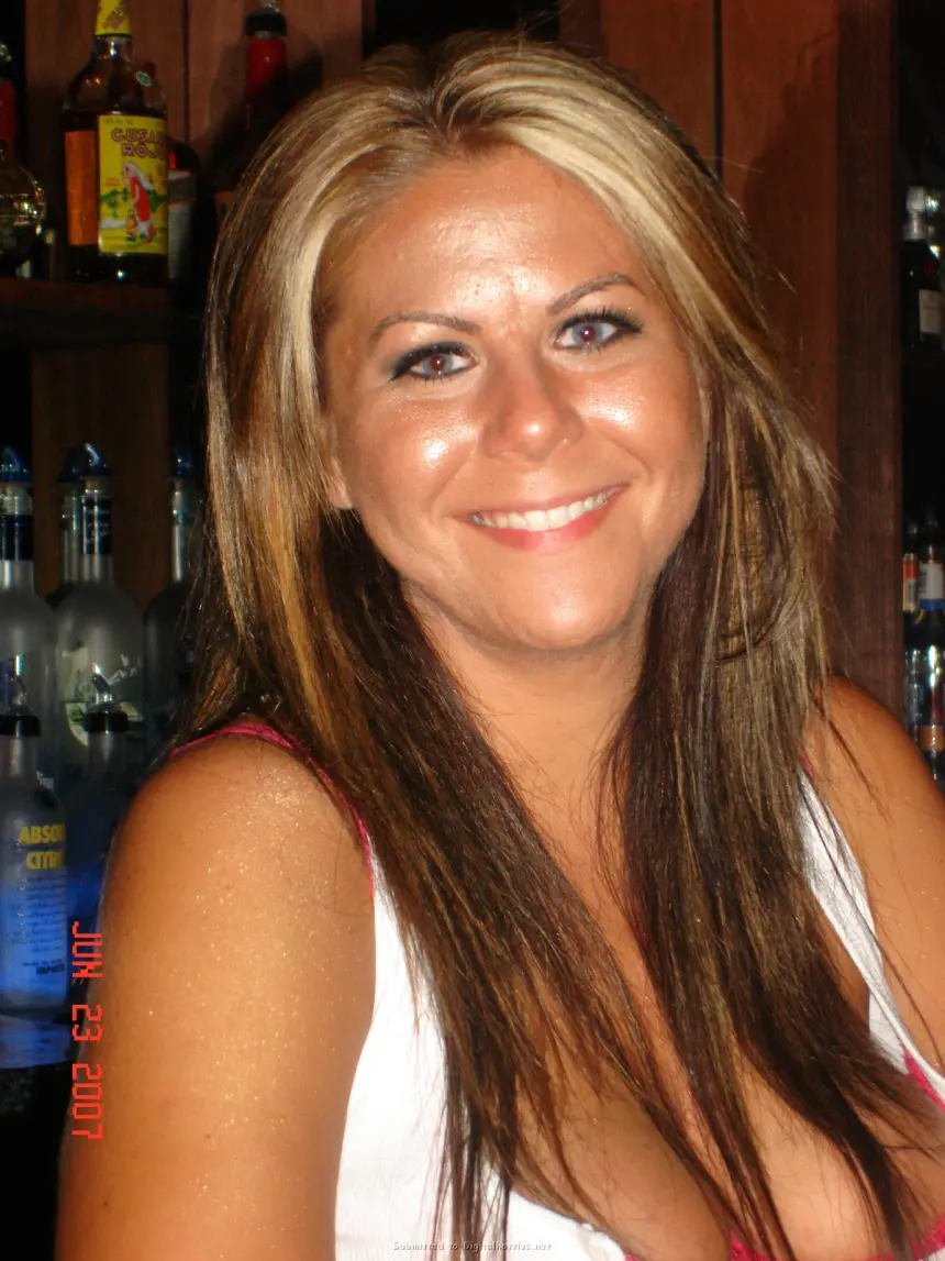 Beautiful young wife participates in an orgy with her friends – photo 173