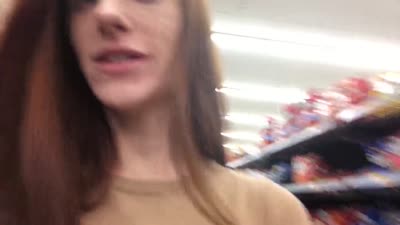 Фото Огромный огурец - отличный самотык для мастурбации в машине