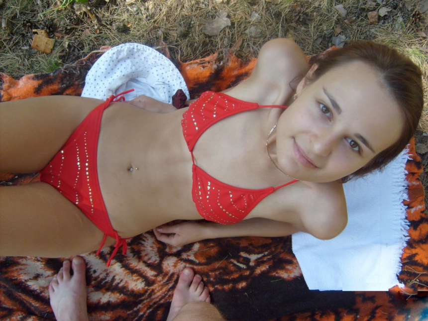 Голая мамка в интимных снимках: любительское эро с знойной грудью и формами – фото 7