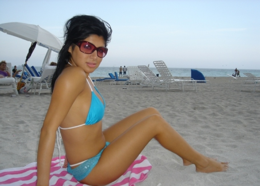 Фото Домашнее эро милашки: сладострастная попка в снимках бесплатно