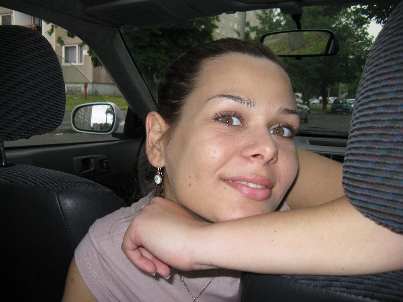 Juicy beauty, pleasant woman with a firm body – photo 2