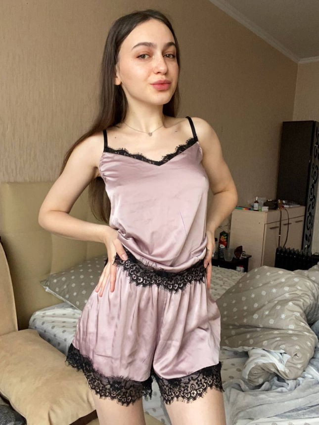 Эро с бесстыжей шалуньей: сексуальная попка в интимных кадрах – фото 3