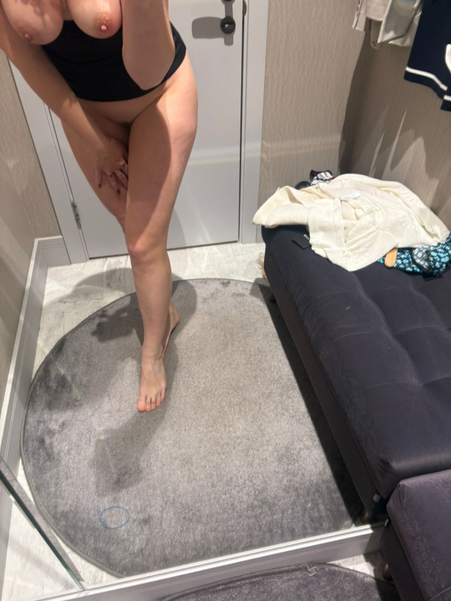 Селфи от привлекательной женщины – фото 13