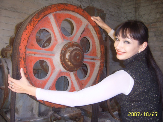 Интимные селфи раздетой красотки с мокрой киской – фото 15