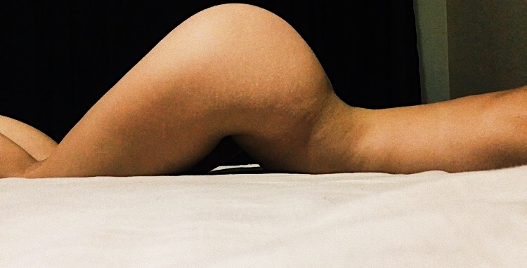 Amateur erotica of a woman with arousing tits – photo 3