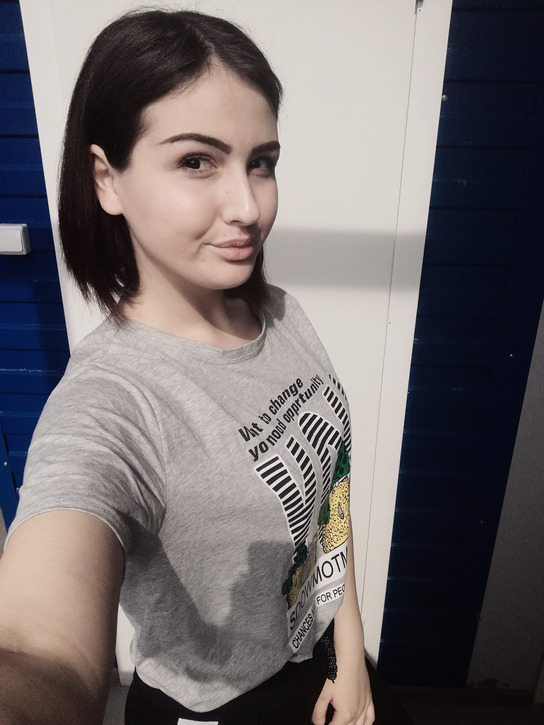 Голая женщина в интимных селфи с сексуальной грудью – фото 4