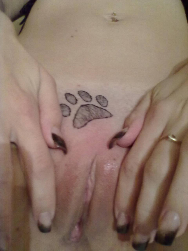 Частное эро с голой красоткой и её сиськами – фото 19