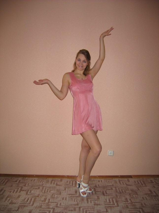 Фото Домашняя эротика симпатичной молодой женщины