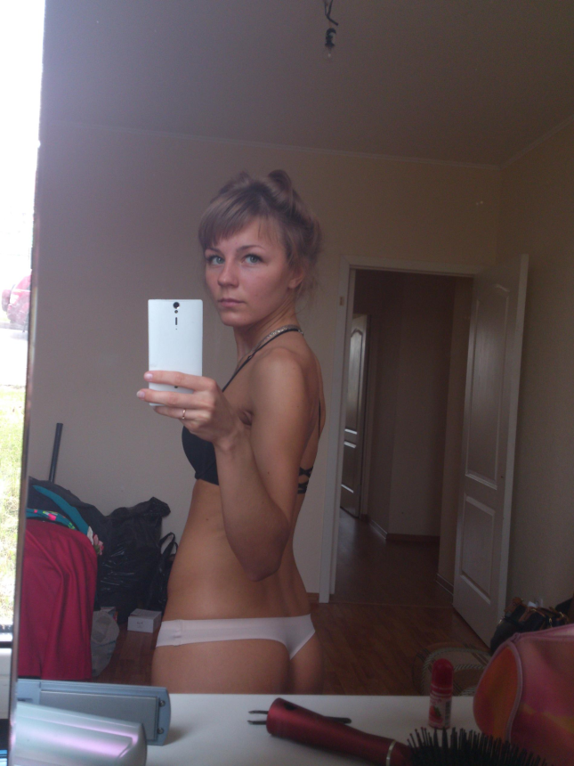 Intimate photos of lecherous beauty with a select ass – photo 3