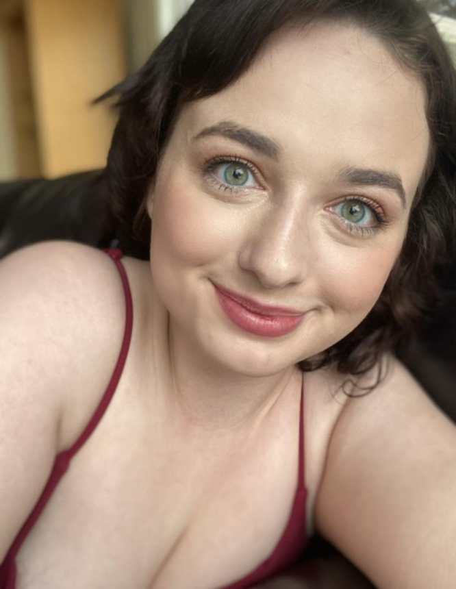 Эротические кадры сучки с большой попкой бесплатно – фото 14