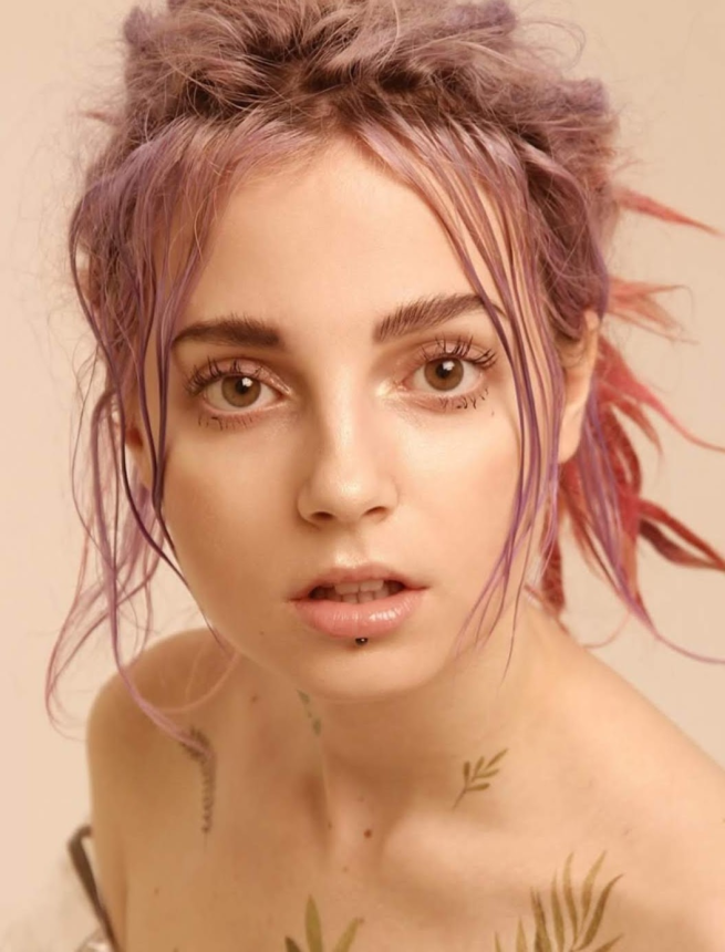 Эротические селфи игривой девушки с мокрой киской – фото 3