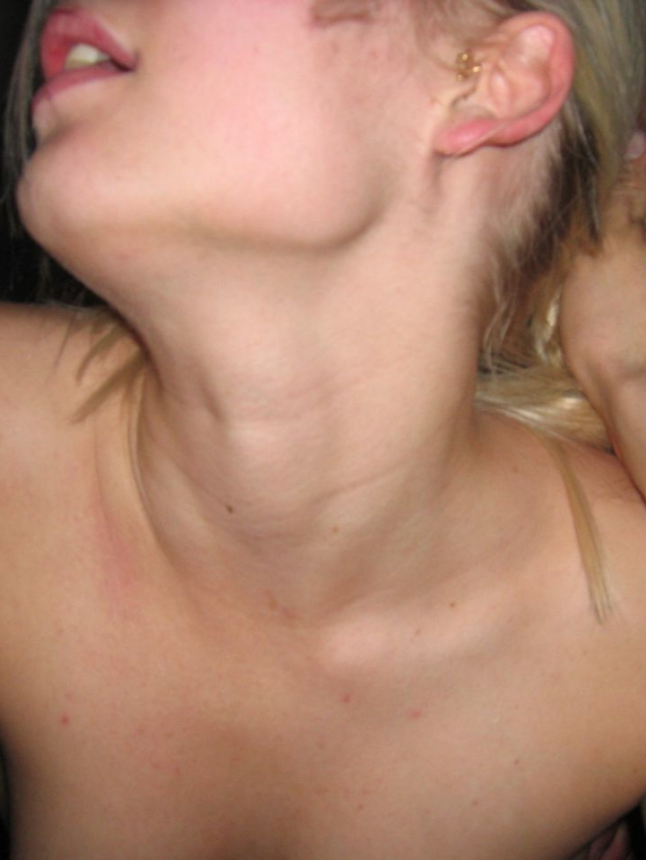 Симпатичная молодая блондиночка умеет доставить удовольствие своему парню – фото 5