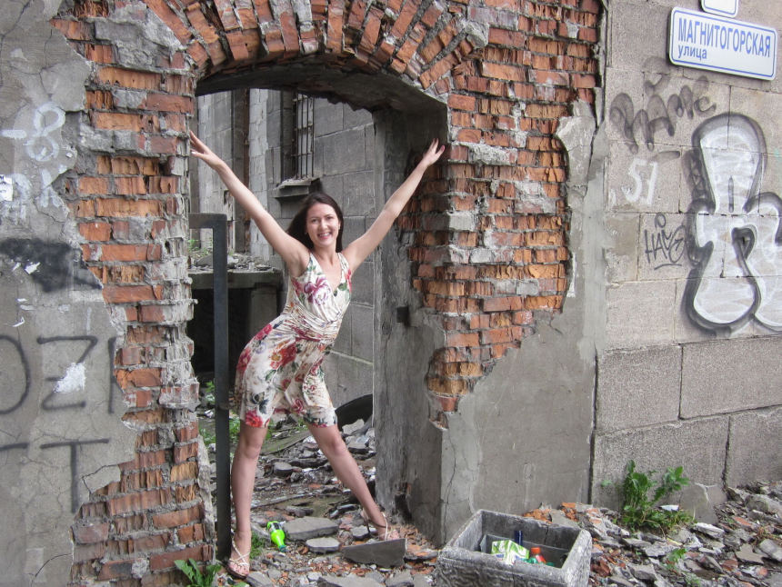 Девушка любит делать фотосессии в интимном виде – фото 2