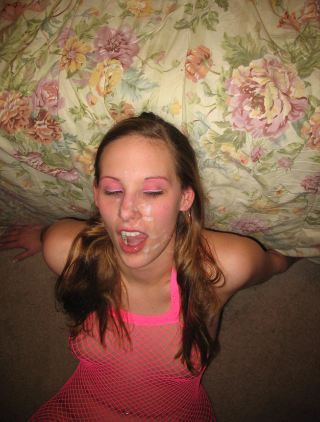 Домашние порно фото озорной симпатичной женщины в сперме – фото 32