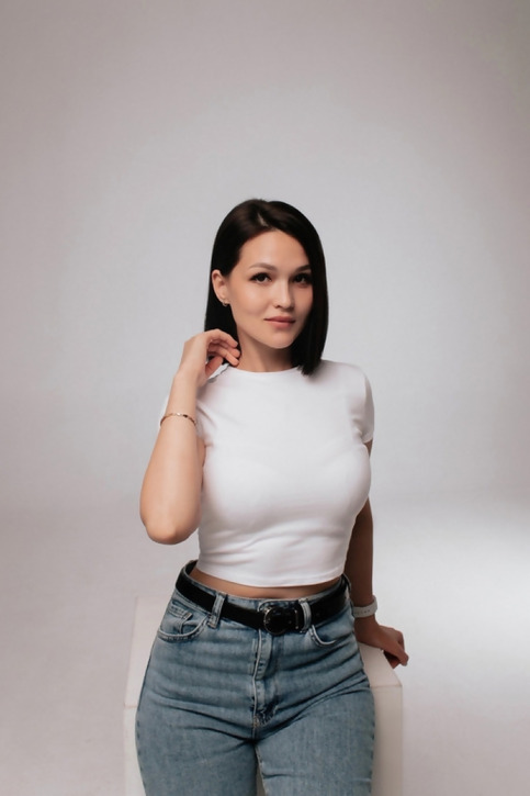 Обнаженная женщина на откровенных снимках с привлекательной задницей – фото 6