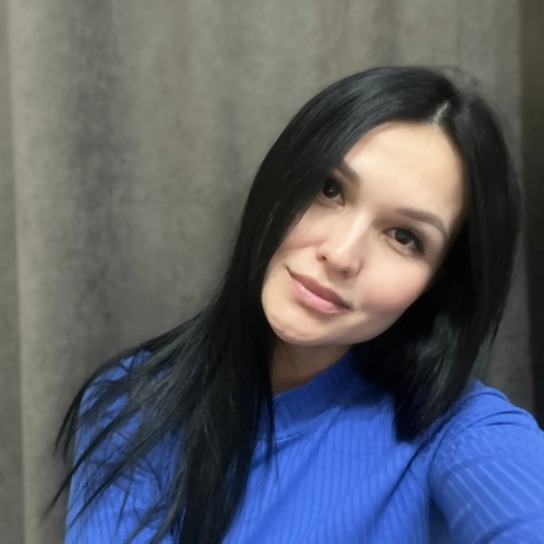 Обнаженная женщина на откровенных снимках с привлекательной задницей – фото 3