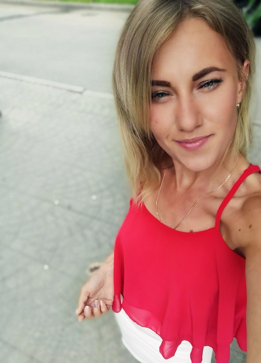 Привлекательная дама, которая наслаждается сексом на порно фотографиях – фото 8