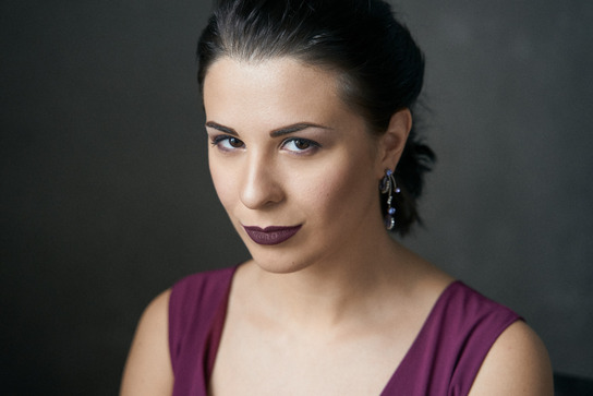 Фото сексуальной зрелой женщины – фото 3