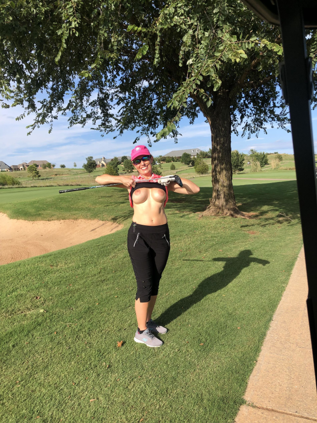 Мужчина фотографирует свою жену без одежды - откровенные снимки из их интимной жизни – фото 41