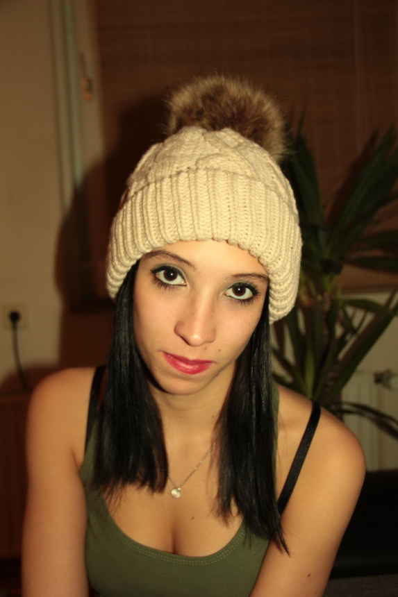 Фото Фото девушки, отсасывающей большой член, доступно