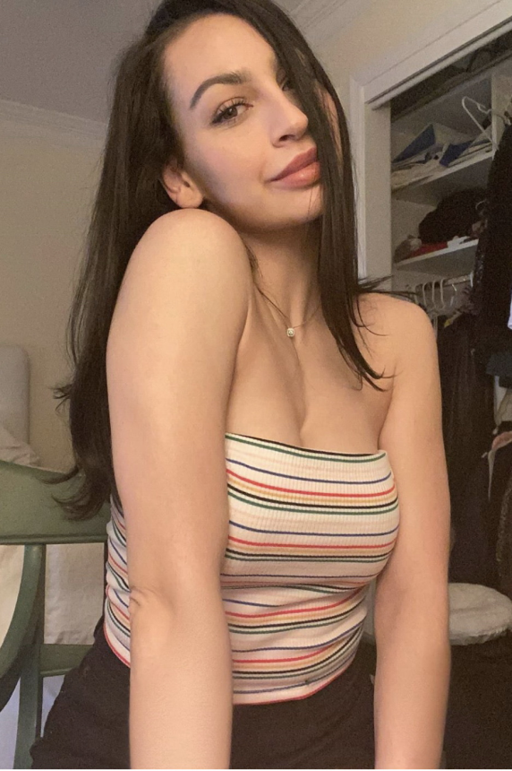 Images of a naked girl and her oral sex – photo 3