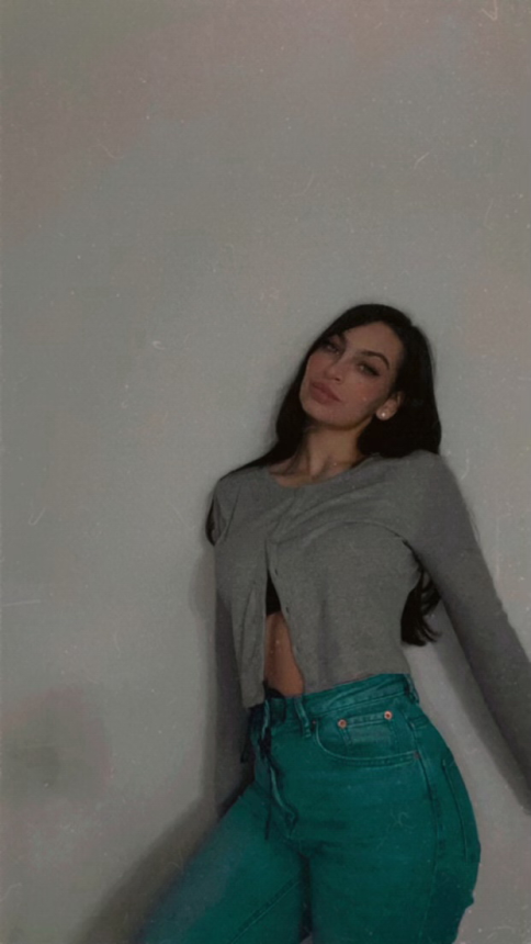 Images of a naked girl and her oral sex – photo 37