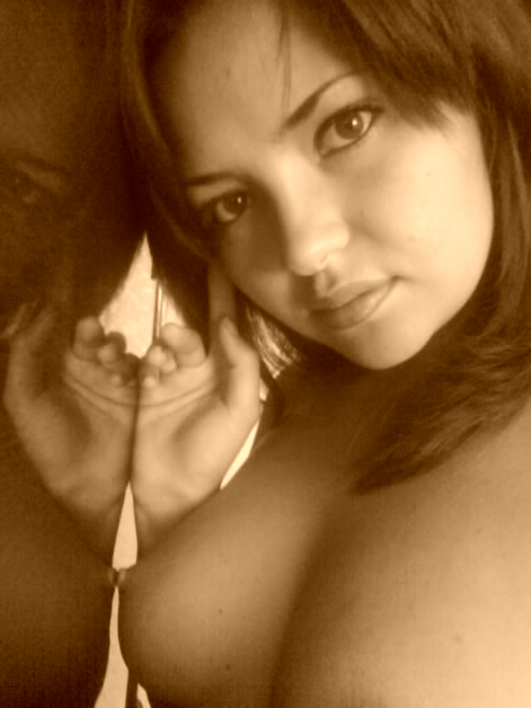 Симпатичная крошка и её скромные селфи – фото 2