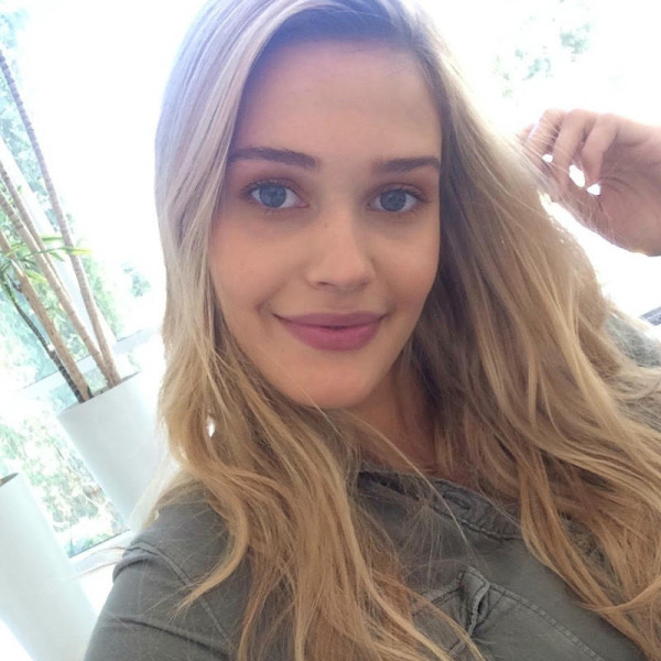 The naked girl is not shy to show off her attractive body and is ready to show herself naked while experiencing orgasms – photo 2