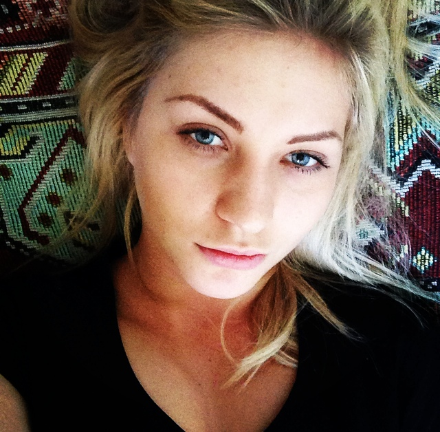 Интимные снимки, на которых одна девушка лижет пизду другой – фото 4