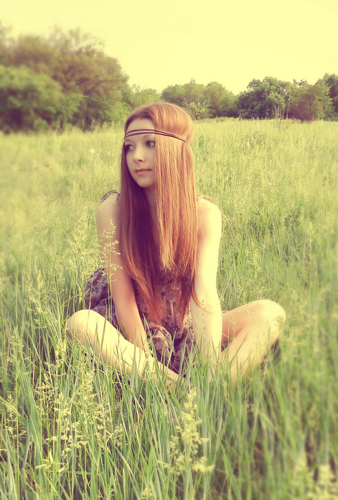 Красотка сделала селфи перед зеркалом – фото 5