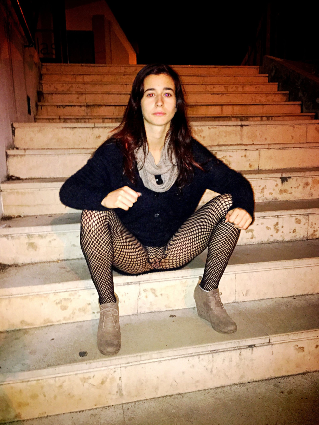 Фото Молодая арабская девушка вступает в половые отношения со своим мужем