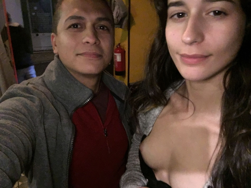 A young Arab girl engages in sexual relations with her husband – photo 15