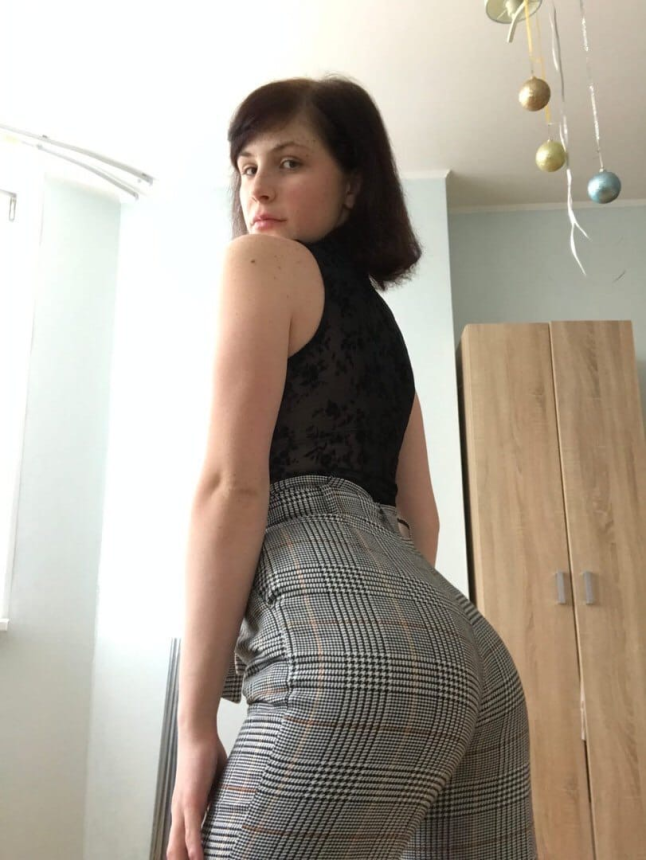 Жена любит сниматься обнаженной и устраивать оральный секс – фото 1