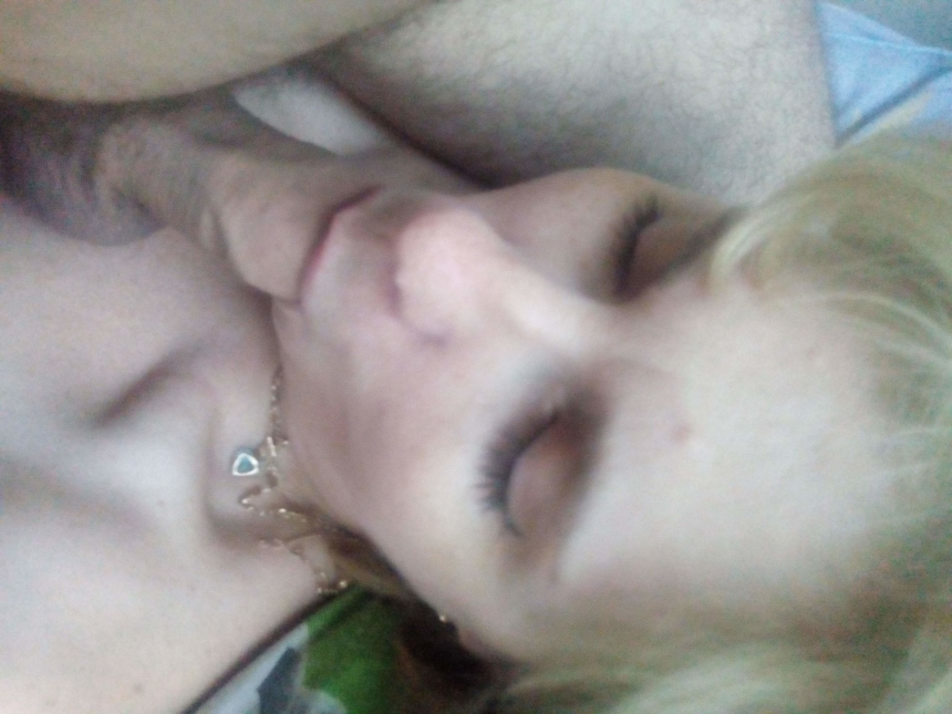 Замужняя женщина встречается на стороне для занятия сексом – фото 3