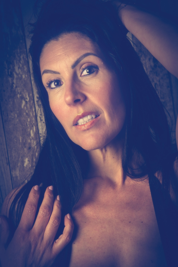 Фото Прекрасное воплощение зрелости в теле милфы, привлекательная эротика зрелой женщины