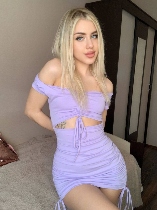 Молодое тело привлекательной блондинки, гламурная девушка – фото 8