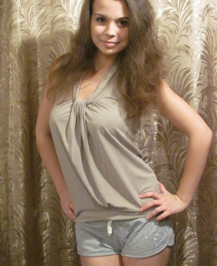 Красивая девушка с прекрасными формами. – фото 22