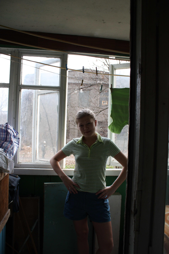 Любительский фото альбом одной девушки с интимными позами – фото 3