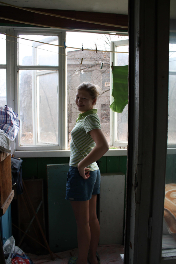 Любительский фото альбом одной девушки с интимными позами – фото 5