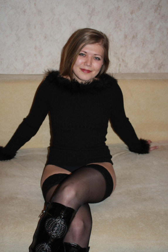 Любительский фото альбом одной девушки с интимными позами – фото 22