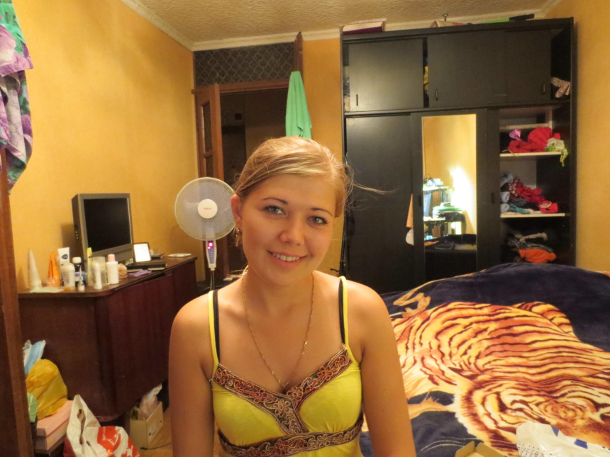 Любительский фото альбом одной девушки с интимными позами – фото 39