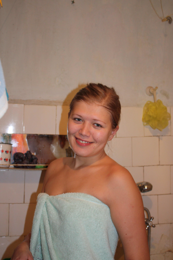 Любительский фото альбом одной девушки с интимными позами – фото 44