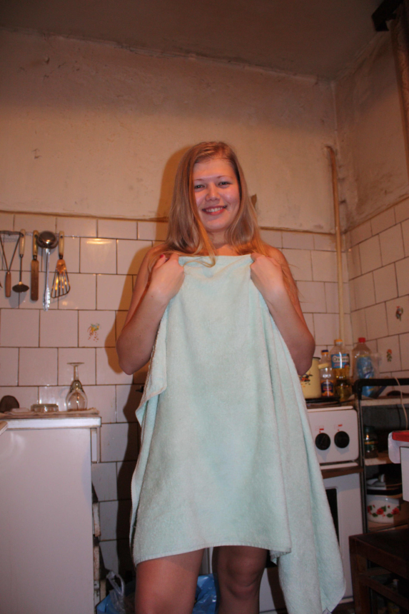 Любительский фото альбом одной девушки с интимными позами – фото 45