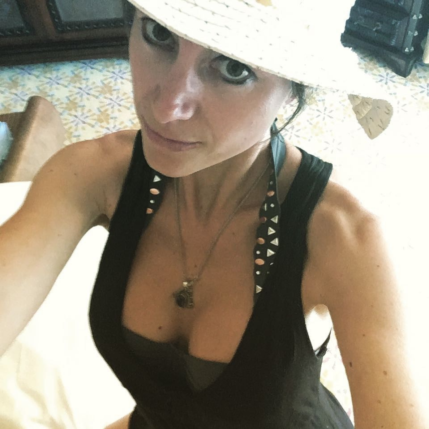 Фотоальбом с интимными снимками одной девушки – фото 31